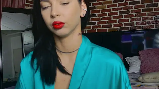 MeganSin  online show from 10.04.25