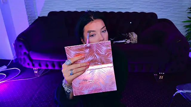 Snapshot of MeganSin_ chatting on 02.16.26 MeganSin online show from 02.16.26