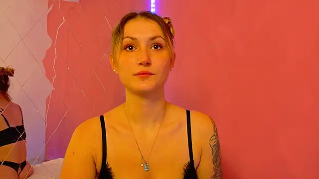 Anaayss  online show from 10.20.25