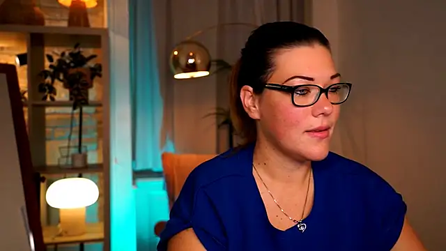 mrs fllowerr online show from 10.08.25