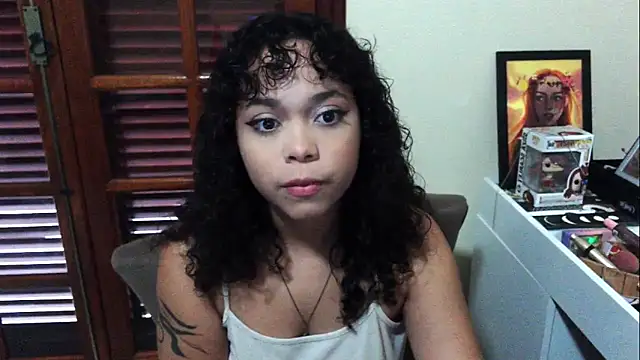 Snapshot of sweetamy326 chatting on 12.14.25 sweetamy326 online show from 12.14.25