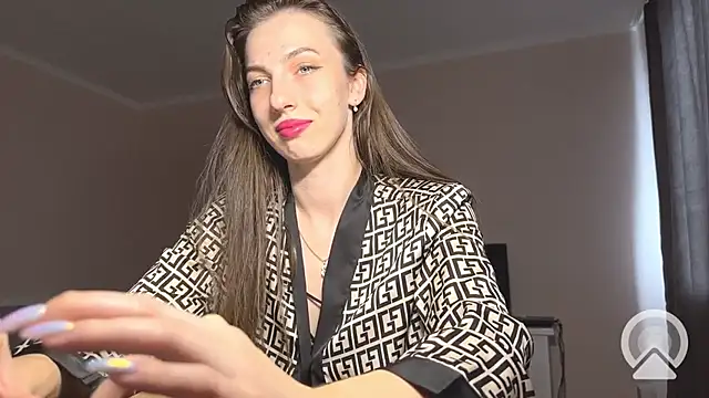 Prettyyy Angel online show from 10.25.25