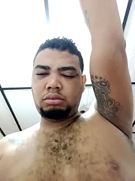 Snapshot of esteban1992 chatting on 10.01.25 esteban1992 online show from 10.01.25