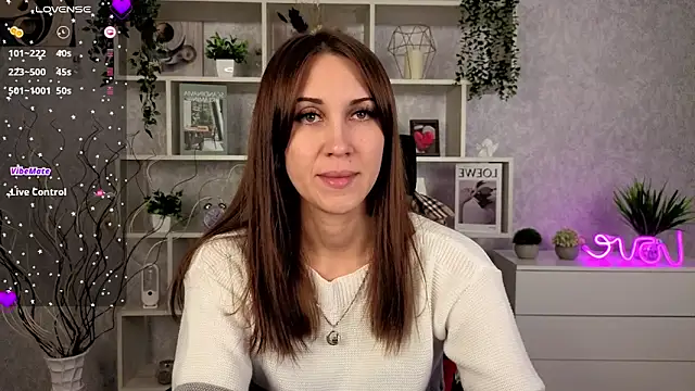 DreamVelour online show from 11.03.25