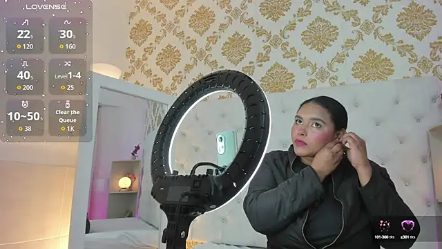 afrodita-Stone online show from 10.17.25