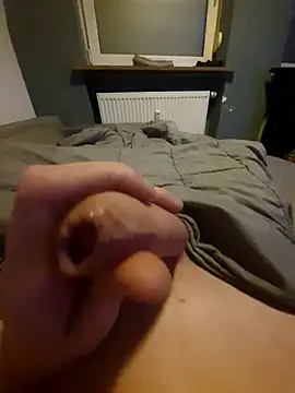 Snapshot of Jann12nick chatting on 12.15.25 Jann12nick online show from 12.15.25