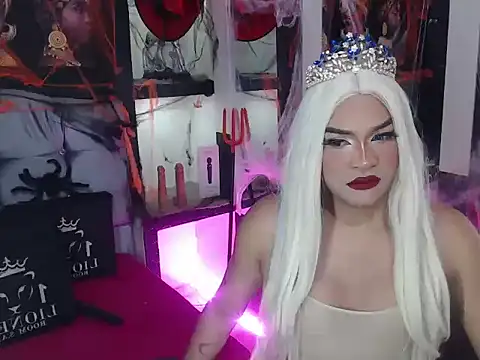 Sophia hott01 online show from 10.26.25