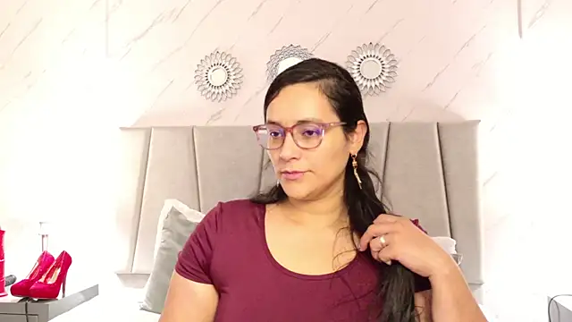 Michell Monet online show from 04.30.26