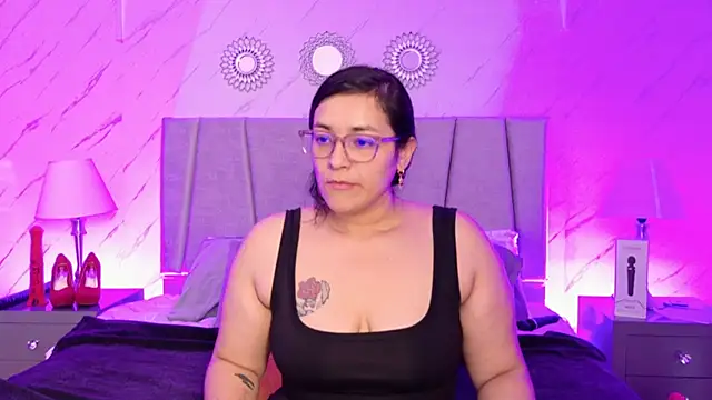 Michell Monet online show from 06.12.26