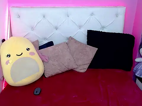 Snapshot of xx-kike-xx chatting on 10.06.25 xx-kike-xx online show from 10.06.25