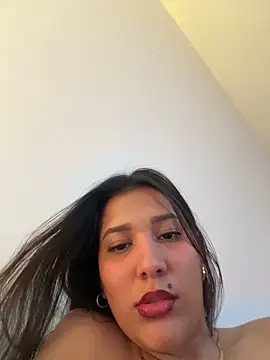 IsabellaJoness  online show from 02.14.26