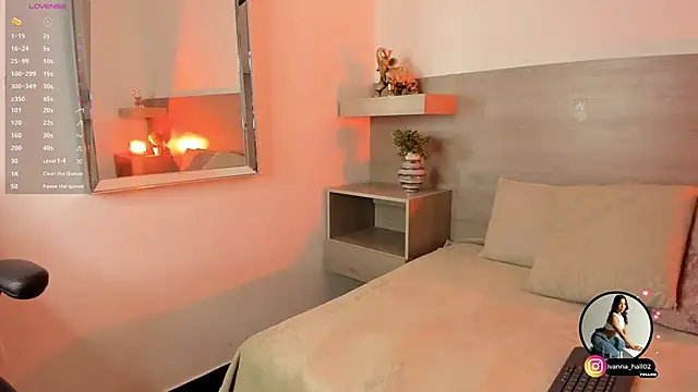 Ivana Hall online show from 11.14.25