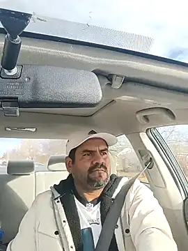 Snapshot of theking1_1 chatting on 12.17.25 theking1 1 online show from 12.17.25