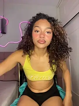 PrettyLia online show from 01.16.26