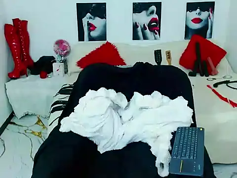 mylygrey online show from 07.03.26