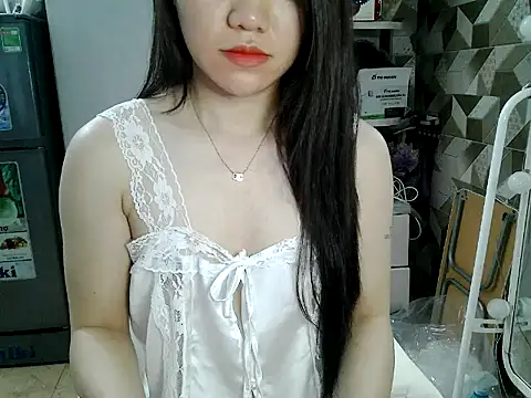 Ara4865 online show from 10.15.25