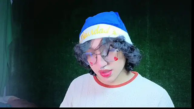 Snapshot of -BlueOpal- chatting on 12.20.25 -BlueOpal- online show from 12.20.25