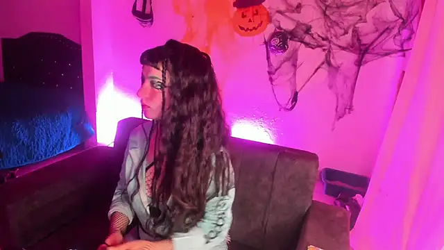 Snapshot of kitty__chs chatting on 11.14.25 kitty chs online show from 11.14.25