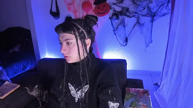 Snapshot of kitty__chs chatting on 11.16.25 kitty chs online show from 11.16.25