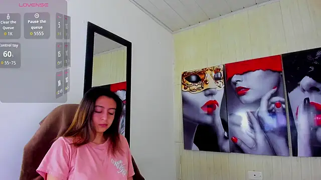 Snapshot of lala_clark chatting on 11.14.25 lala clark online show from 11.14.25