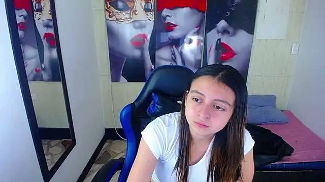 Snapshot of lala_clark chatting on 11.15.25 lala clark online show from 11.15.25