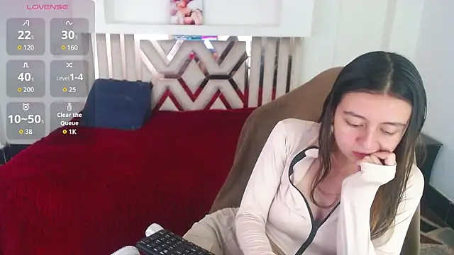 Snapshot of lala_clark chatting on 11.27.25 lala clark online show from 11.27.25