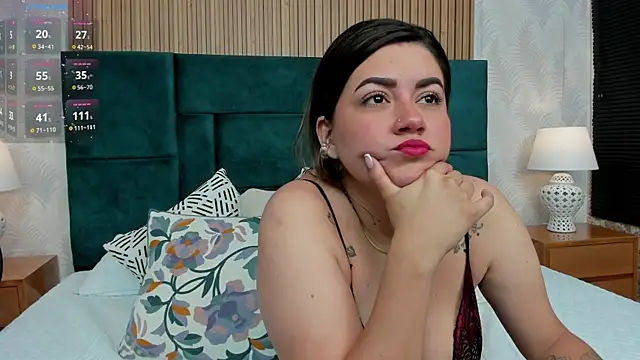 Snapshot of Bunny_boobs__ chatting on 11.27.25 Bunny boobs online show from 11.27.25