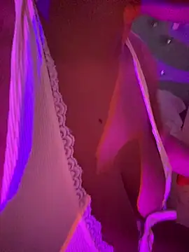 Snapshot of miiabrown18 chatting on 12.01.25 miiabrown18 online show from 12.01.25