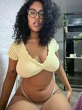 miiabrown18 online show from 05.13.26