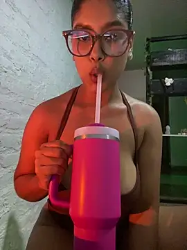 miiabrown18 online show from 06.13.26