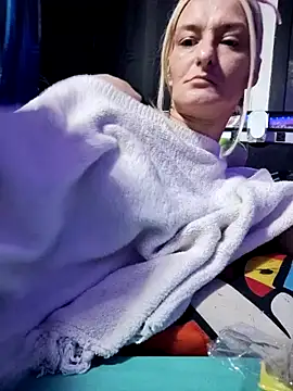 blondebarbiebae online show from 11.17.25