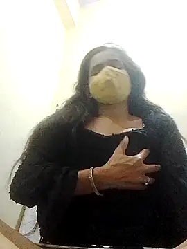 Snapshot of Hott_bomb chatting on 09.24.25 Hott bomb online show from 09.24.25