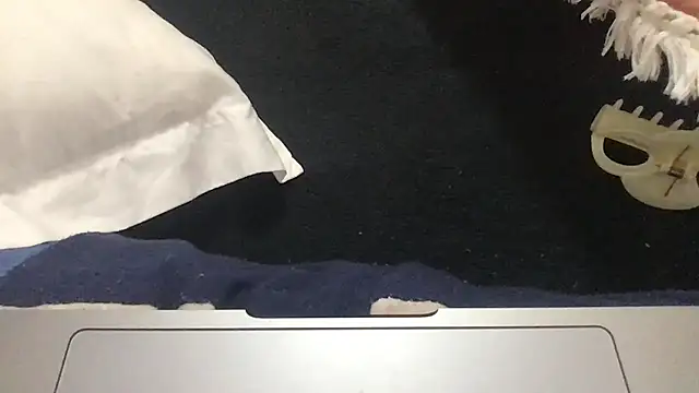 paula19800 online show from 10.17.25