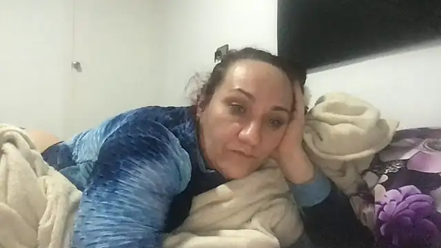 paula19800 online show from 12.05.25