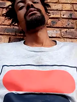 Snapshot of Goofygoody17 chatting on 11.02.25 Goofygoody17 online show from 11.02.25