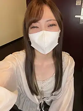 Snapshot of Moe_v_v chatting on 10.02.25 Moe v v online show from 10.02.25