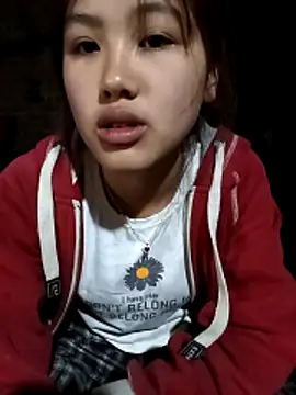 Mai lovely online show from 03.04.26