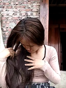 Mai lovely online show from 03.17.26