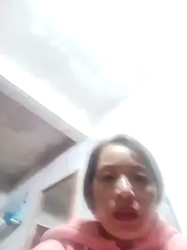 Snapshot of suka-bae chatting on 10.19.25 suka-bae online show from 10.19.25