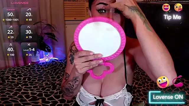 Snapshot of YourDreamTrans chatting on 10.17.25 YourDreamTrans online show from 10.17.25