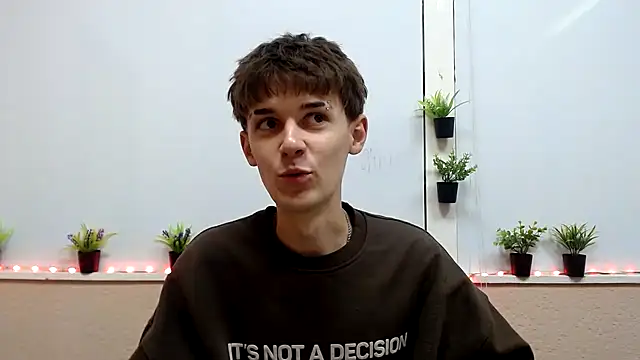 Hoot Dude  online show from 10.28.25