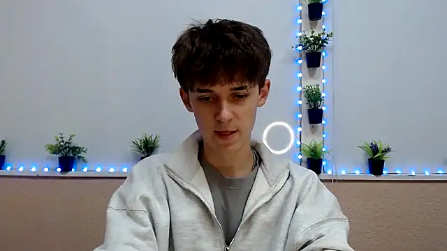 Hoot Dude  online show from 11.17.25