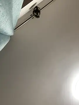 Snapshot of Momo-9988 chatting on 10.18.25 Momo-9988 online show from 10.18.25