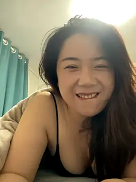 Snapshot of Momo-9988 chatting on 11.25.25 Momo-9988 online show from 11.25.25