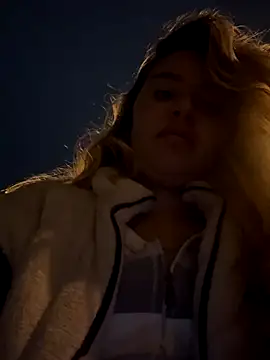 Snapshot of Violettt_hot chatting on 10.18.25 Violettt hot online show from 10.18.25