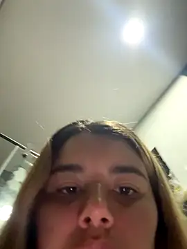 Snapshot of Violettt_hot chatting on 10.23.25 Violettt hot online show from 10.23.25