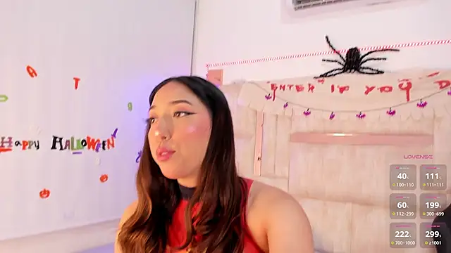 Snapshot of emily__walker chatting on 10.25.25 emily walker online show from 10.25.25