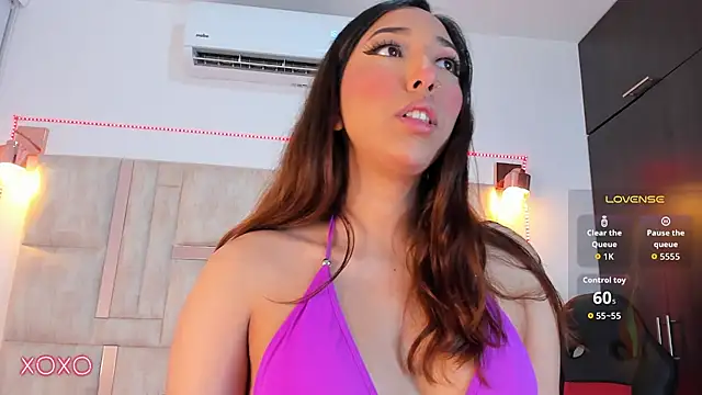 Snapshot of emily__walker chatting on 11.11.25 emily walker online show from 11.11.25