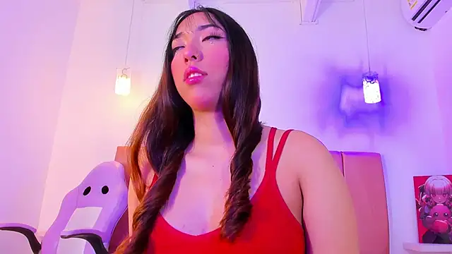 Snapshot of emily__walker chatting on 12.17.25 emily walker online show from 12.17.25