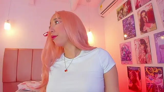 Snapshot of emily__walker chatting on 02.14.26 emily walker online show from 02.14.26